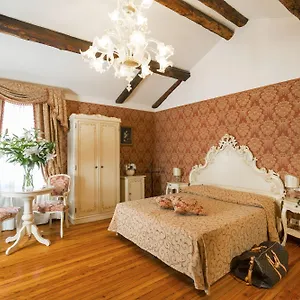 Penzion Palazzo Guardi