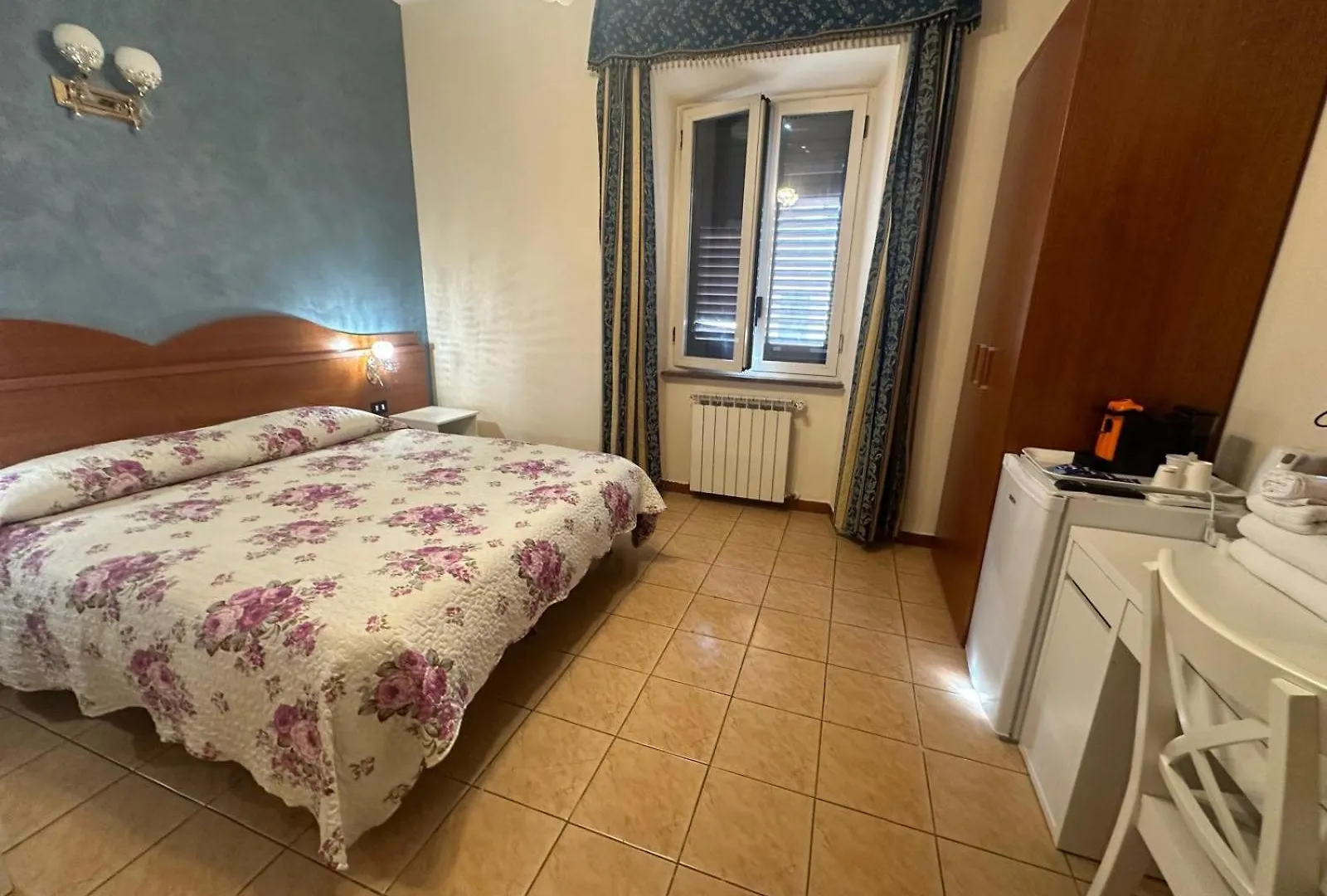Termini station rooms holidays Roma